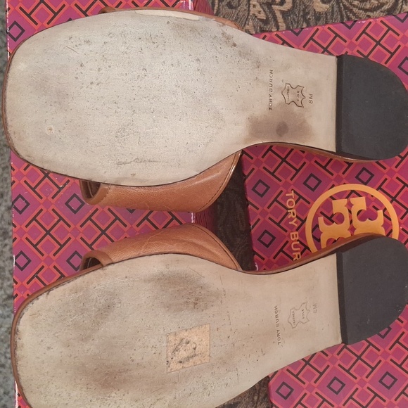 Tory Burch Tan Slides with Gold Emblem - Picture 3 of 5